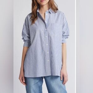 Madewell women’s Blue and White Striped Button Down Shirt